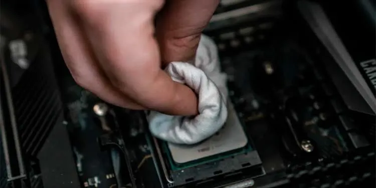 How to Clean Thermal Paste Off CPU without Alcohol