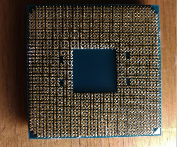 Thermal Paste on CPU Pins Ryzen